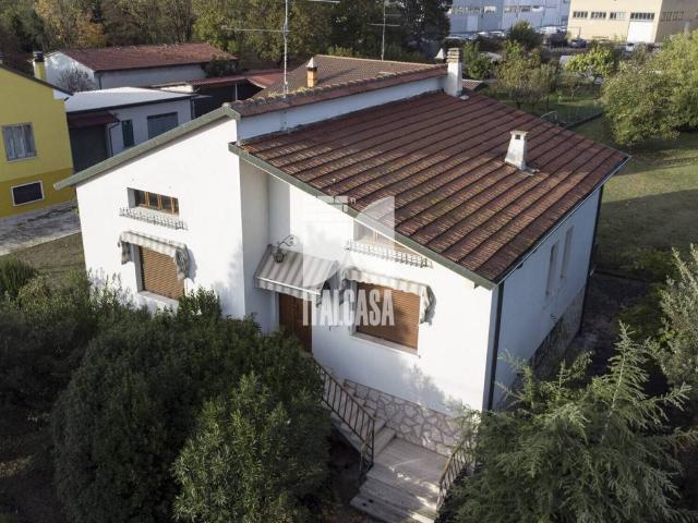 Villa in vendita a Castellucchio MN