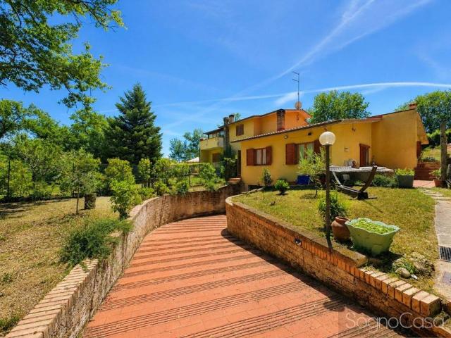 Villa in vendita a Castelnuovo Berardenga SI