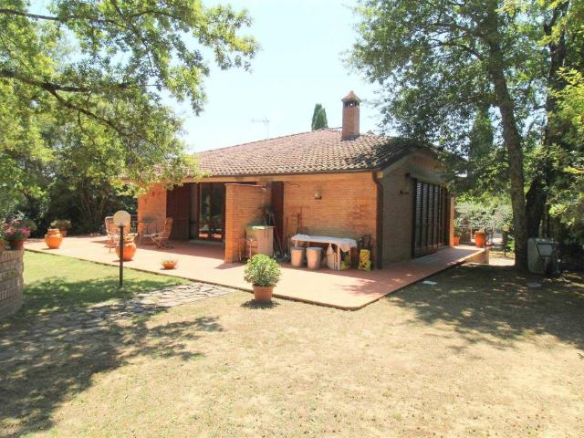 Villa in vendita a Castelnuovo Berardenga SI