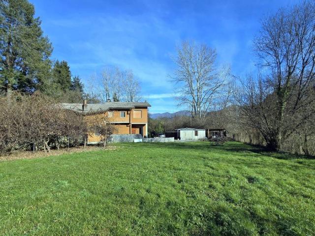 Villa in vendita a Castelnuovo di Garfagnana LU