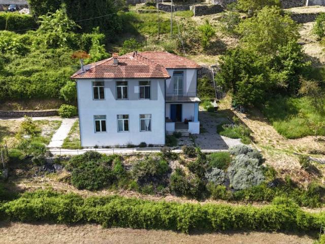 Villa in vendita a Castelnuovo di Garfagnana LU