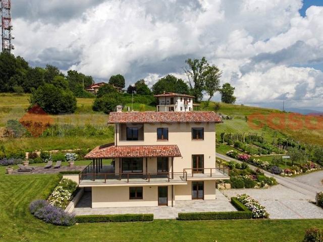 Villa in vendita a Castelnuovo di Garfagnana LU