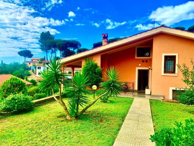 Villa in vendita a Castelnuovo di Porto RM