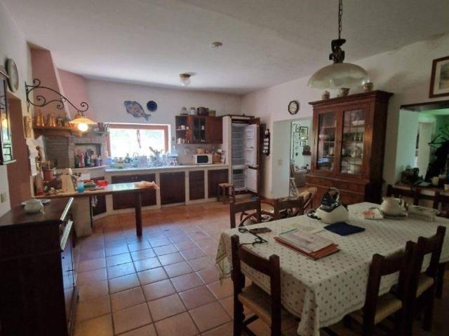 Villa in vendita a Castelnuovo di Porto RM