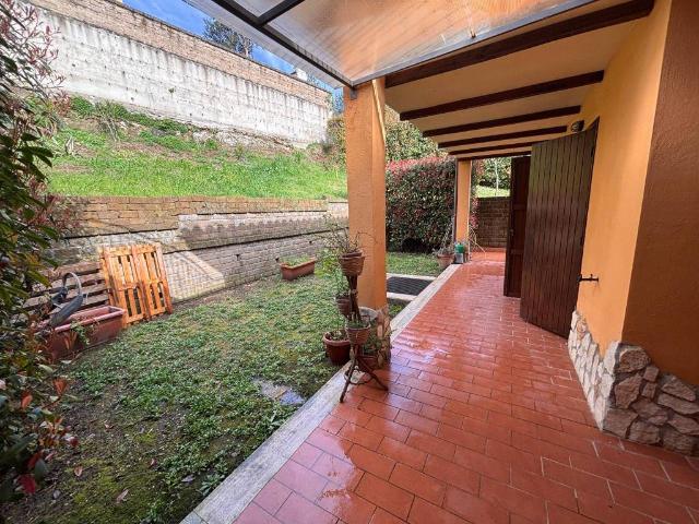 Villa in vendita a Castelnuovo di Porto RM