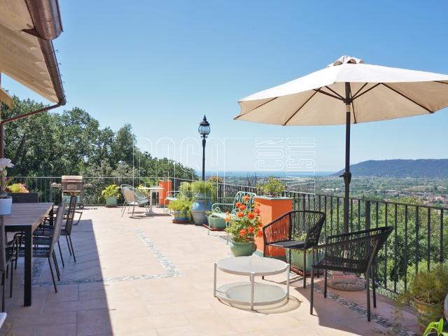 Villa in vendita a Castelnuovo Magra