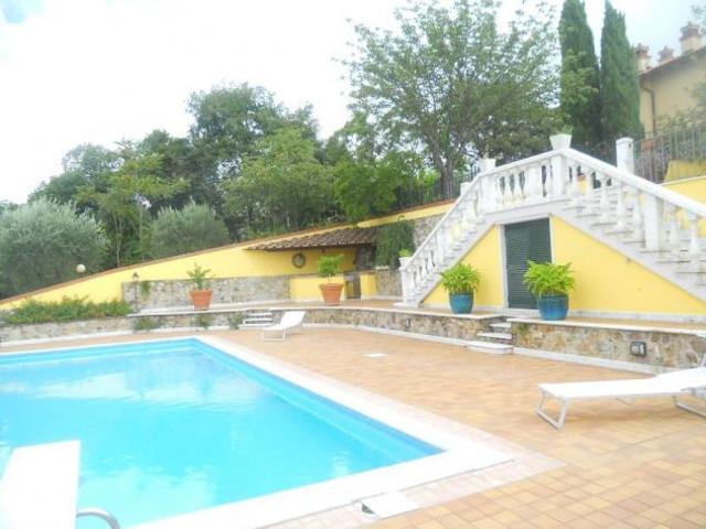 Villa in vendita a Castelnuovo Magra