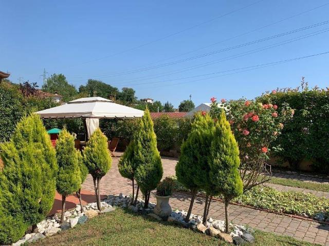 Villa in vendita a Castelnuovo Magra SP