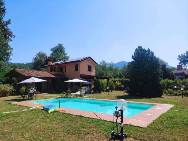 Villa in vendita a Castelnuovo Magra SP