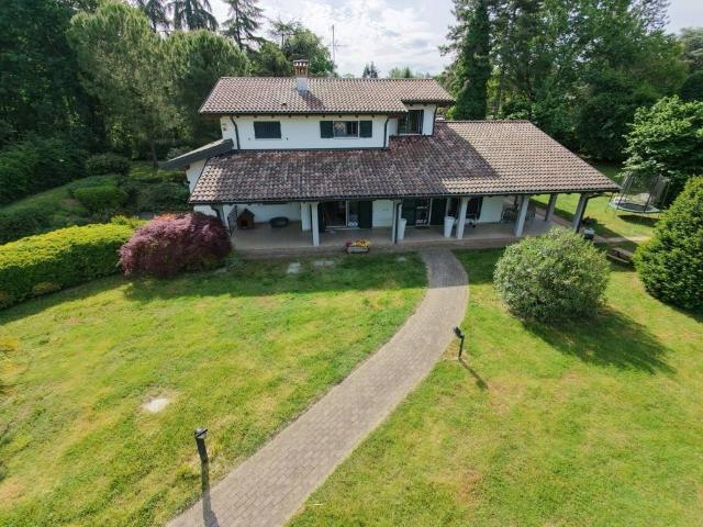 Villa in vendita a Castelnuovo Rangone MO