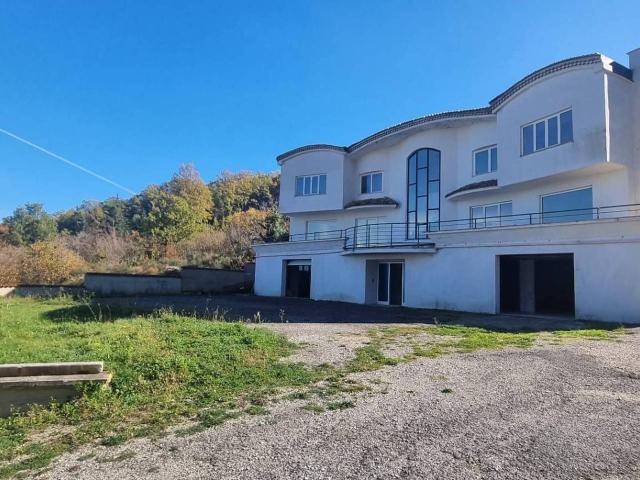 Villa in vendita a Castelvetere Sul Calore