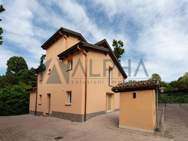 Villa in vendita a Castelvetro di Modena MO