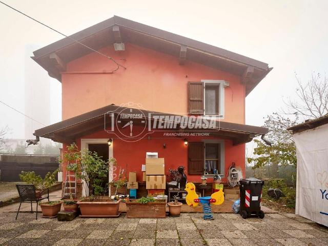 Villa in vendita a Castelvetro Piacentino