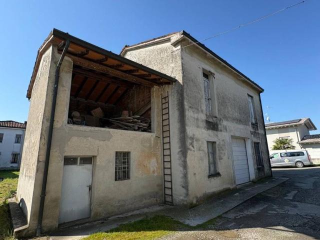 Villa in vendita a Castelvetro Piacentino PC