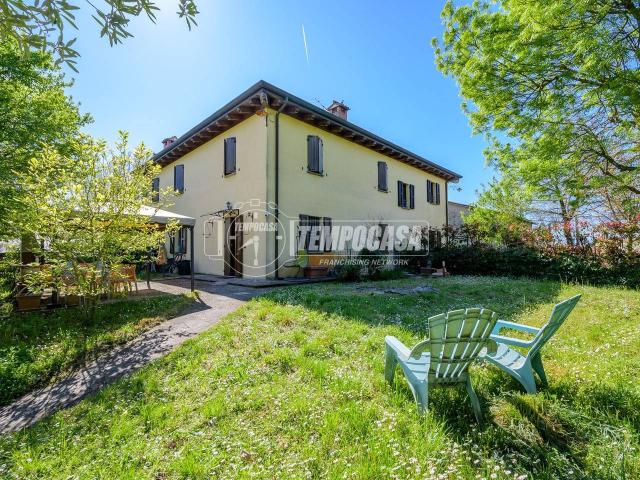 Villa in vendita a Castenaso