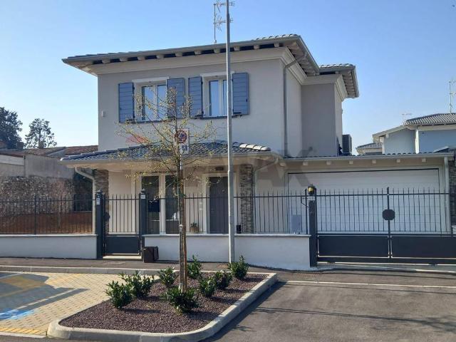 Villa in vendita a Castenedolo BS
