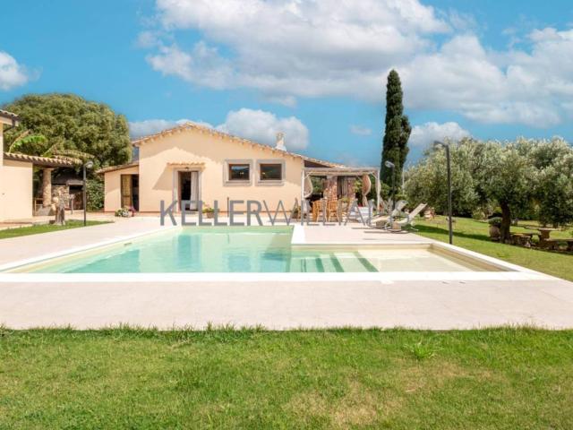 Villa in vendita a Castiadas SU