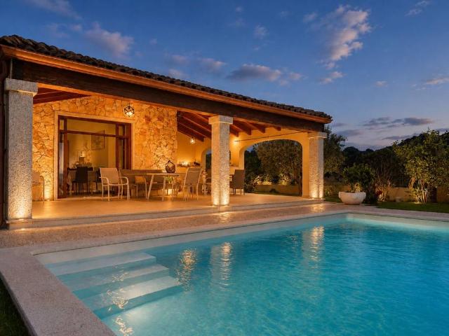 Villa in vendita a Castiadas SU