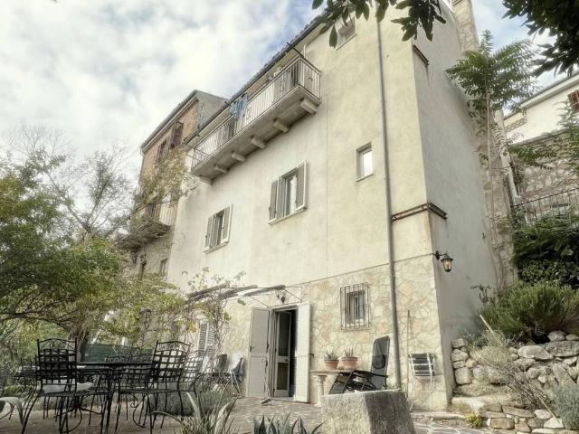 Villa in vendita a Castiglione a Casauria PE
