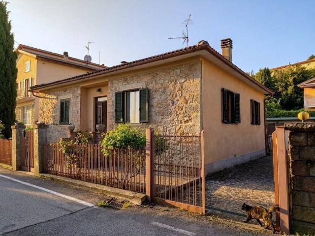 Villa in vendita a Castiglione d'Orcia SI