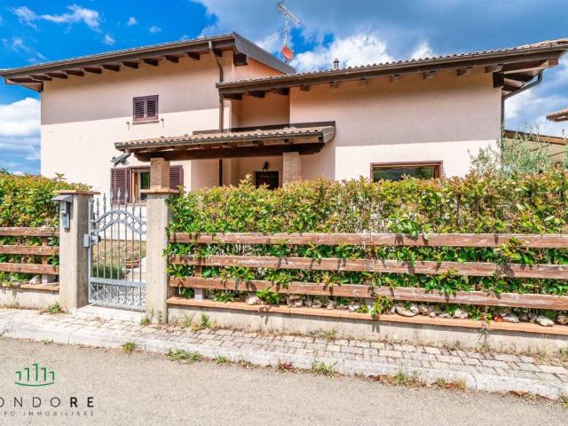Villa in vendita a Castiglione dei Pepoli BO