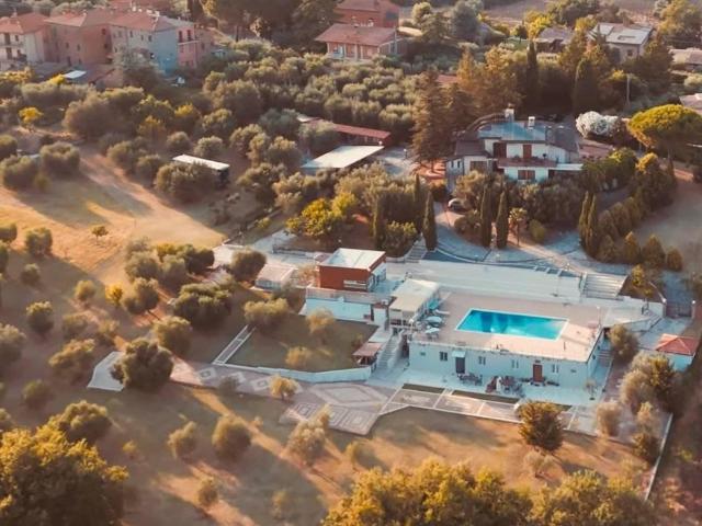 Villa in vendita a Castiglione Del Lago
