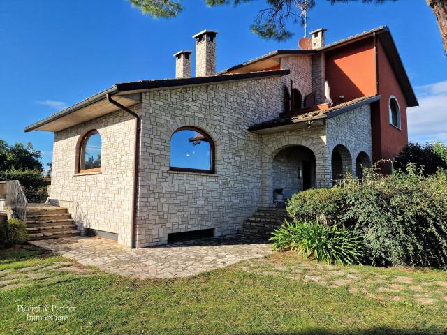 Villa in vendita a Castiglione Del Lago