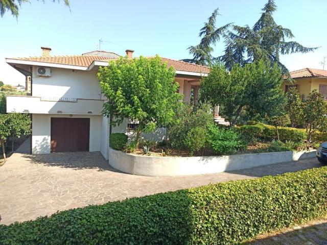 Villa in vendita a Castiglione del Lago PG