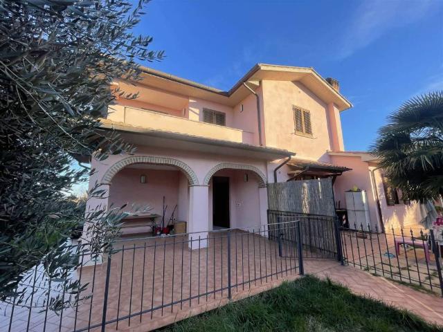 Villa in vendita a Castiglione del Lago PG