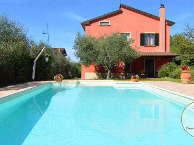 Villa in vendita a Castiglione del Lago PG