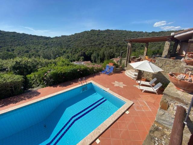 Villa in vendita a Castiglione della Pescaia GR