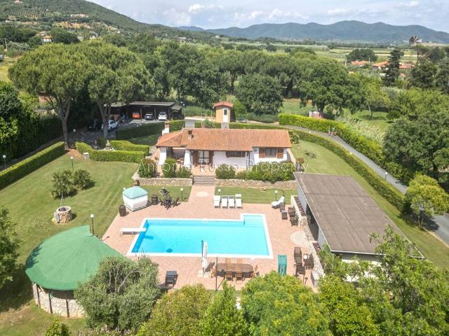 Villa in vendita a Castiglione della Pescaia GR