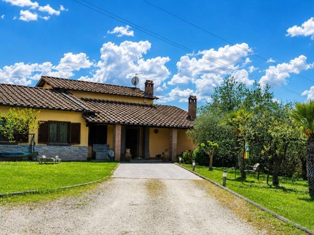 Villa in vendita a Castiglione in Teverina VT
