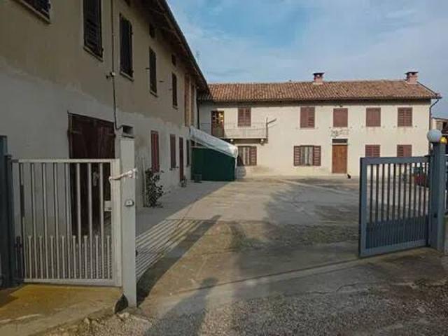 Villa in vendita a Castiglione Tinella CN