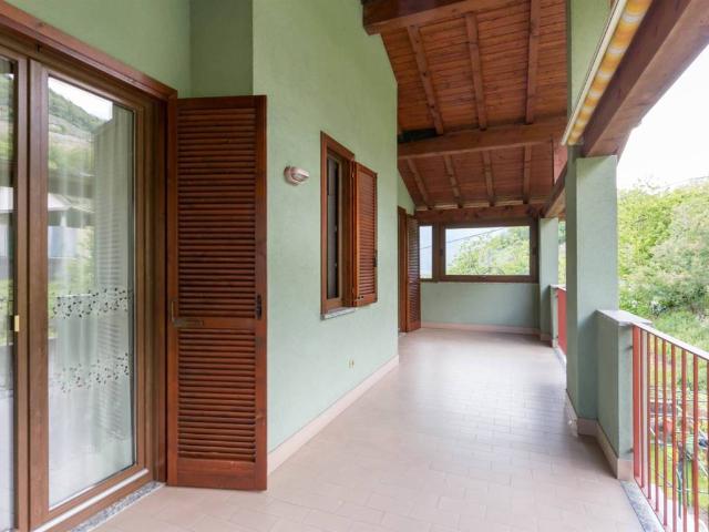 Villa in vendita a Castione Andevenno SO