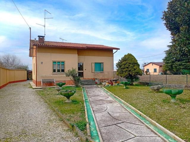 Villa in vendita a Castions di Strada UD