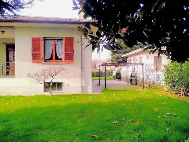 Villa in vendita a Castrezzato BS