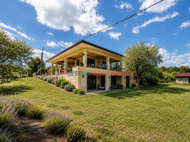 Villa in vendita a Castro dei Volsci FR