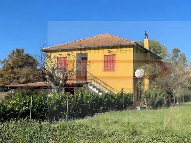 Villa in vendita a Castro dei Volsci FR