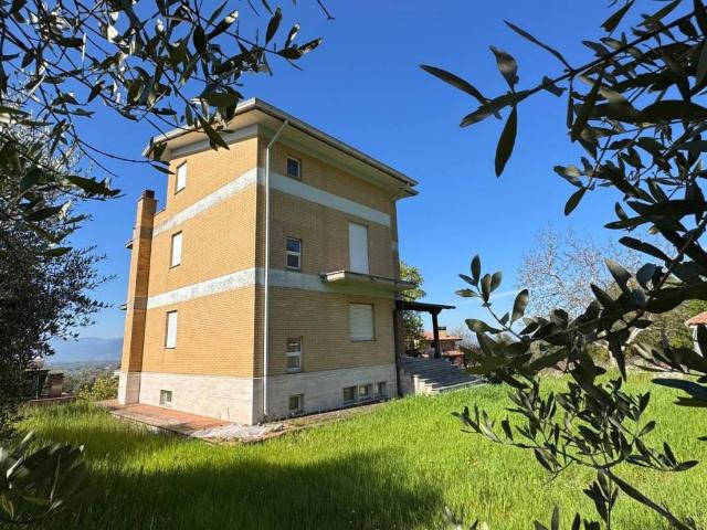 Villa in vendita a Castrocielo FR