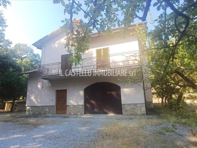 VILLA in VENDITA a CETONA di 6 vani