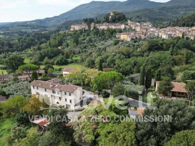 Villa in vendita a Cetona