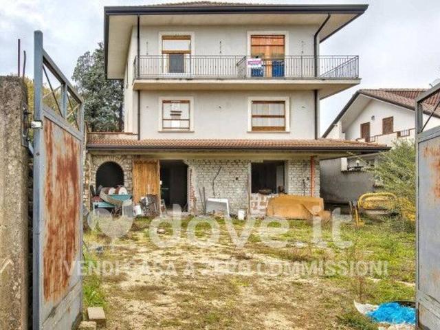 Villa in vendita a Ceccano