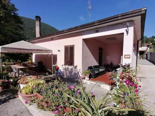 Villa in vendita a Ceccano FR