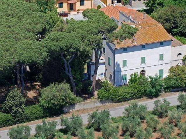 Villa in vendita a Cecina LI