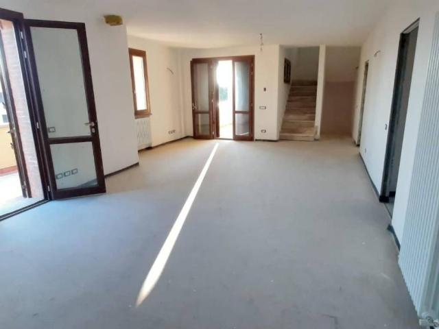 Villa in vendita a Cecina LI