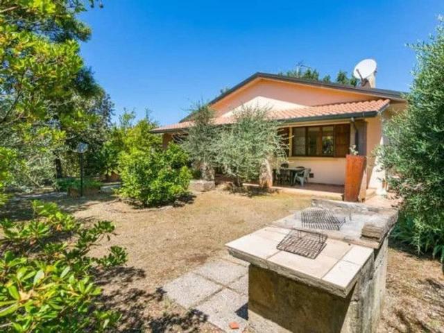 Villa in vendita a Cecina