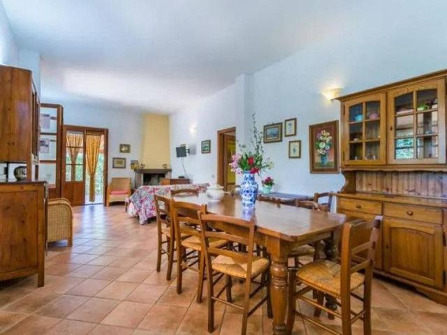 Villa in vendita a Cecina