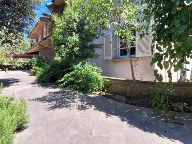 Villa in vendita a Cecina