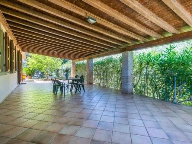 Villa in vendita a Cecina